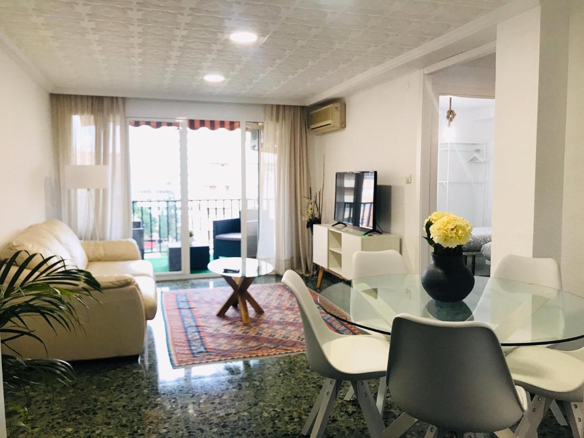 City Center & Terrace By Ele Apartments Малага Екстериор снимка